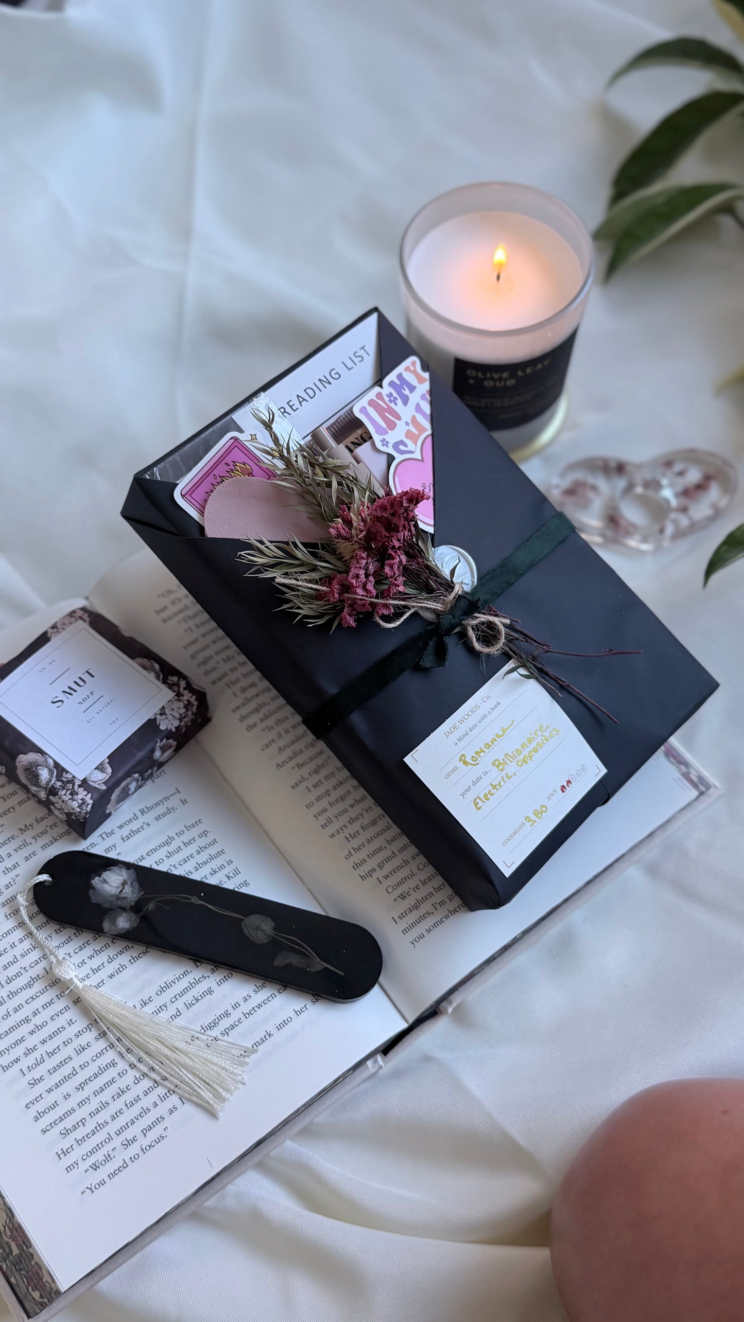 Blind Date with a Book Gift Box | Book Lover Gift Set