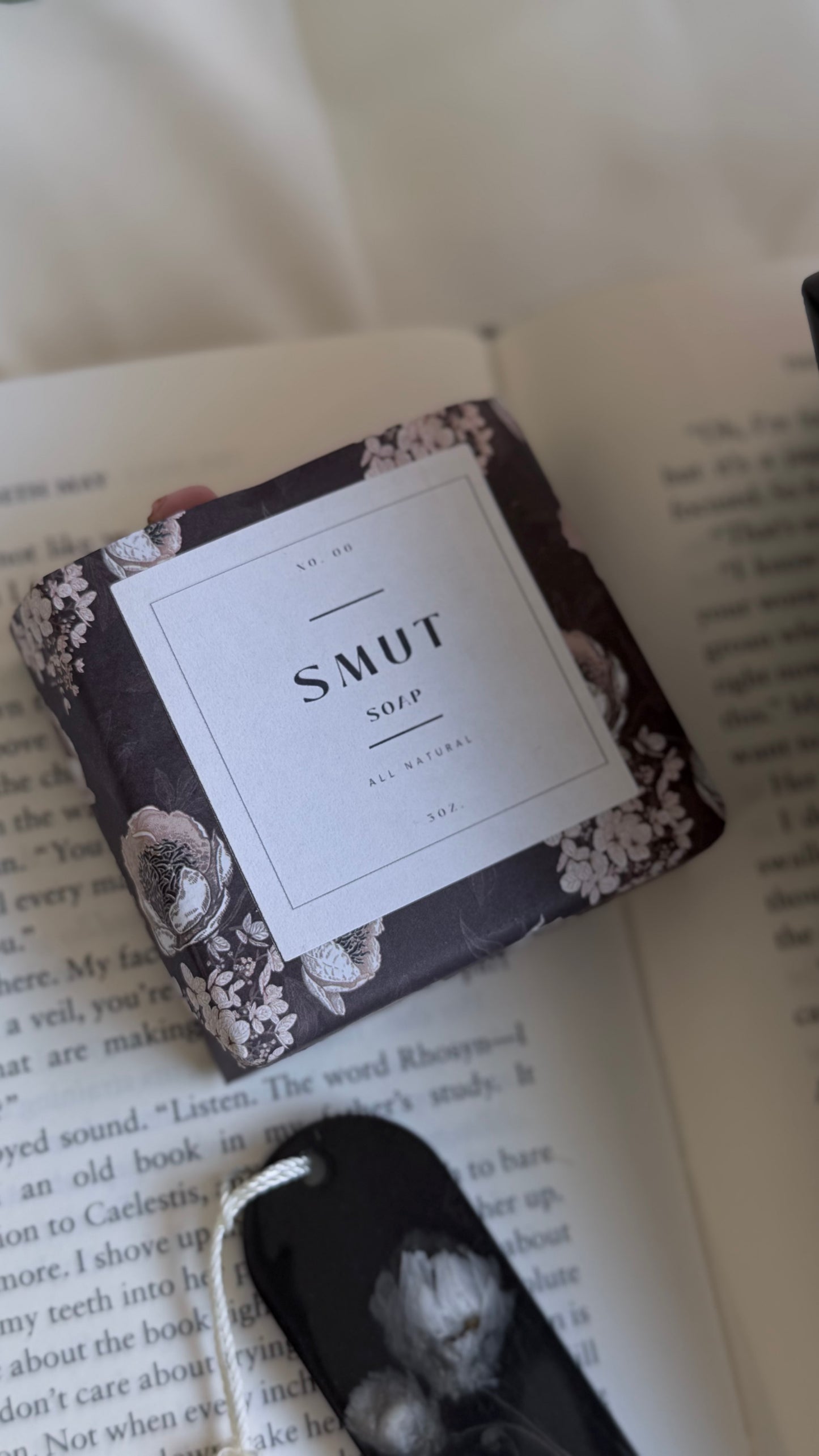 Blind Date with a Book Gift Box | Book Lover Gift Set