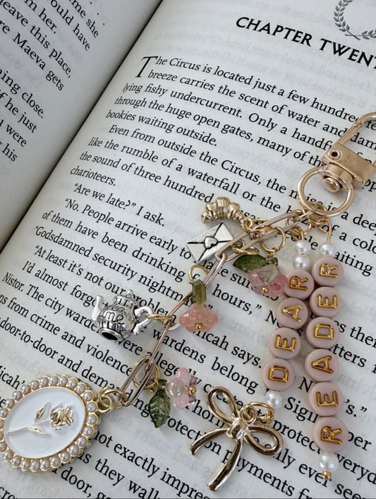 E-Reader Charm Chain